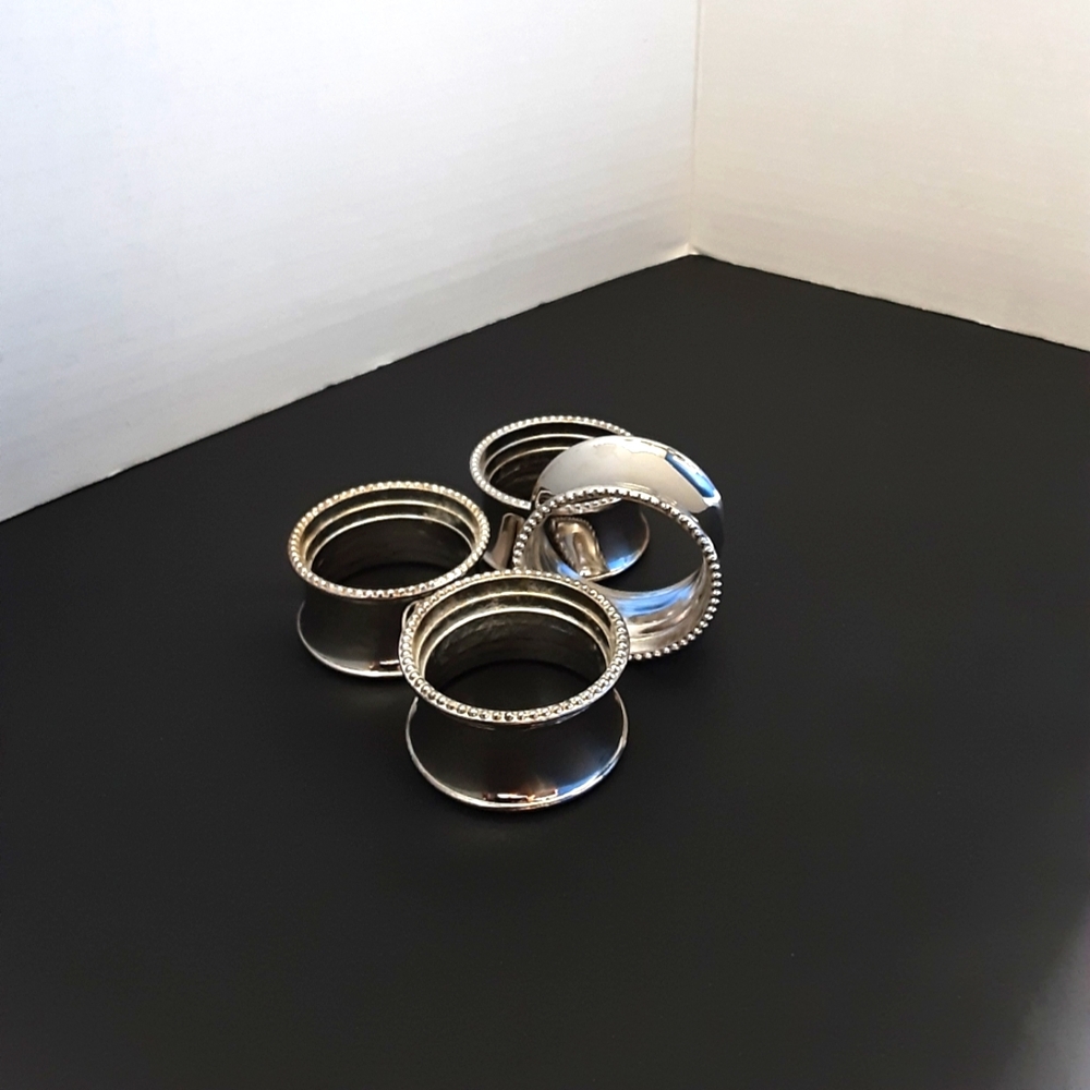Vintage Silverplate NAPKIN Rings Set of 4 Unused Fancy Formal Dinner Tea Party